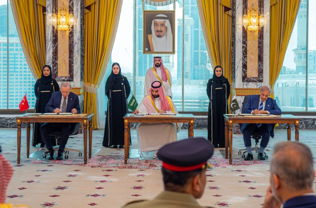saudi-arabia,-turkey,-pakistan-value-mutual-defense-pact