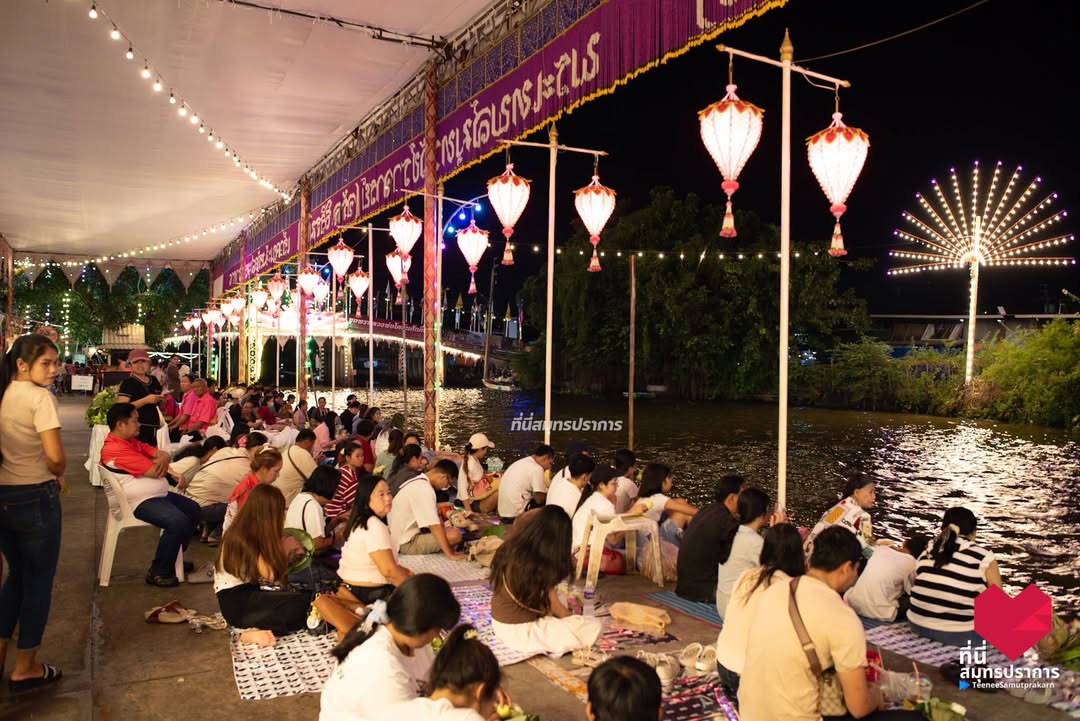 ประชาชนเริ่มทยอยเข้าจับจองพื้นที่-ในงานประเพณีรับบัว-(วันโย-|-2026-10-24-22:22:00